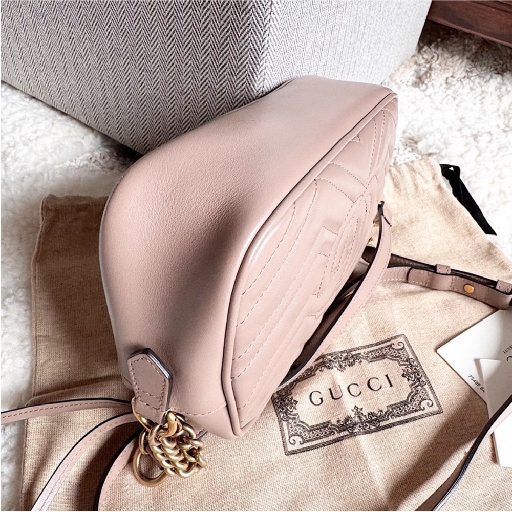 GUCCI MATELASSE LEATHER MARMONT GG CAMERA ZIP CROSSBODY BAG BEIGE PINK - Picture 14 of 16